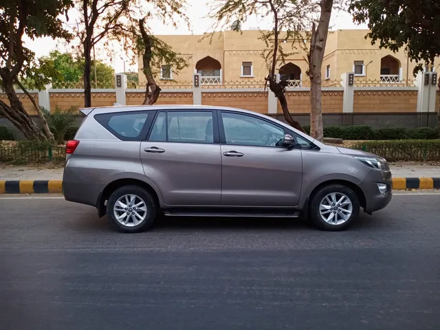 Toyota Innova Crysta